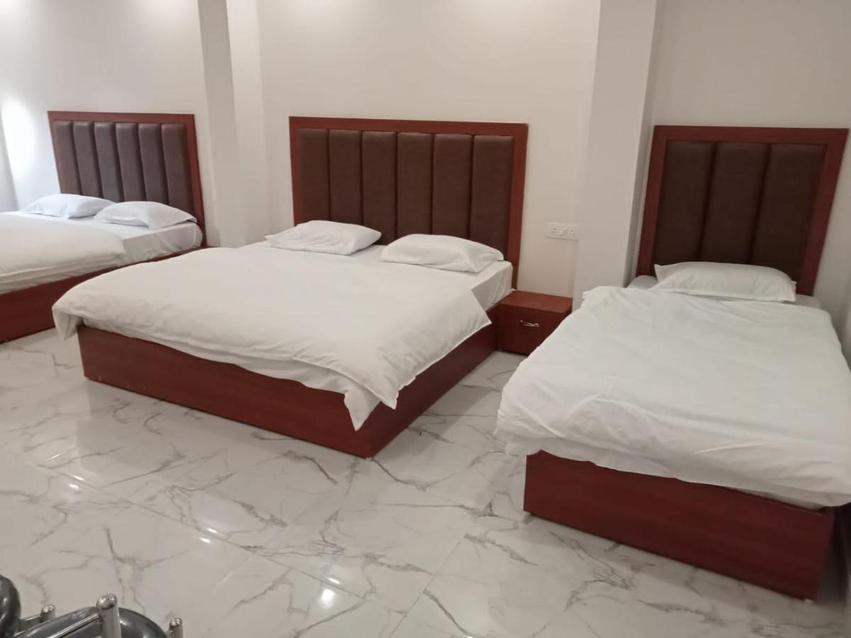Hotel Kaushik Palace Haridwār Dış mekan fotoğraf