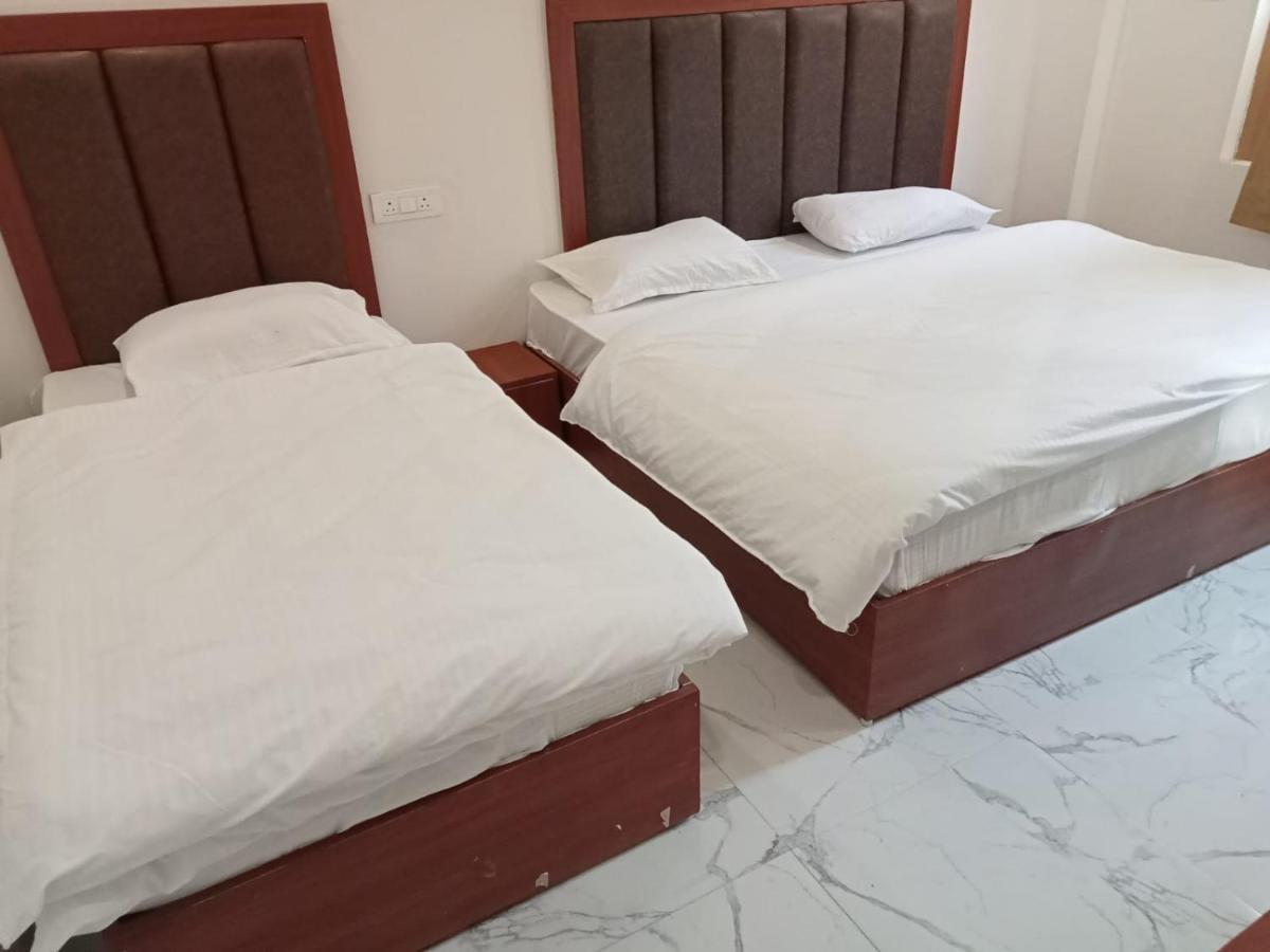 Hotel Kaushik Palace Haridwār Dış mekan fotoğraf