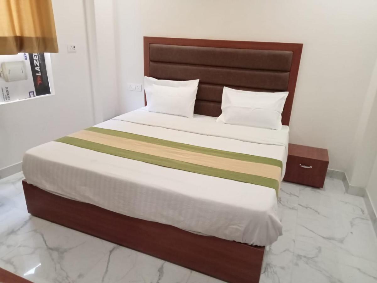 Hotel Kaushik Palace Haridwār Dış mekan fotoğraf
