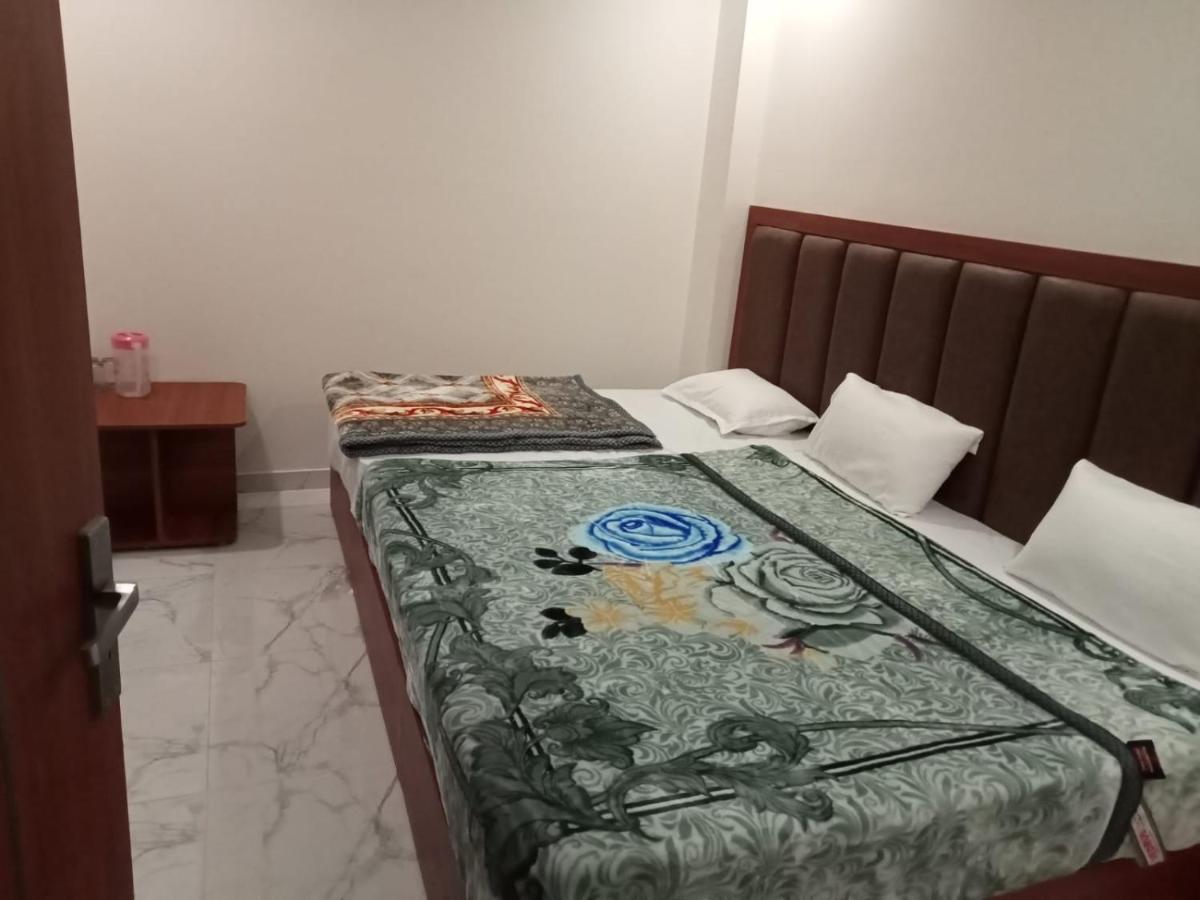 Hotel Kaushik Palace Haridwār Dış mekan fotoğraf